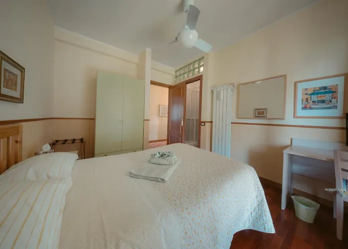 Inn Rome B&B Nocleg ze śniadaniem 4*